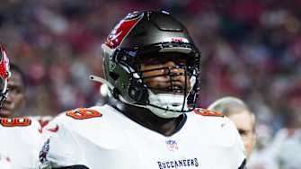 Buccaneers Trading Guard Shaq Mason to Texans, per Report