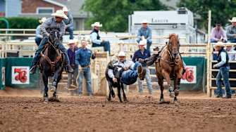 Steer Wrestler Justin Shaffer Wins All At Texas Circuit Finals