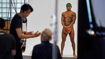 ESPN unveils the butt-baring stars of 2017 Body Issue: Ezekiel Elliott, Isaiah Thomas, Javier Báez