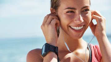 Why you should listen to music when you do HIIT workouts, according to science