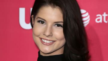 Monday's A.M. Hot Clicks: Amanda Cerny; Week 6 NFL Roundup