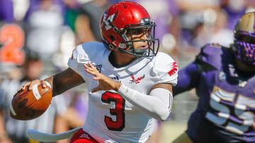 Vernon Adams announces transfer from Eastern Washington to Oregon