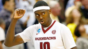 Arkansas survives as Wofford misses game-tying attempts