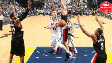 Udrih sparks Grizzlies' Game 1 win as Blazers fall victim to Grindhouse