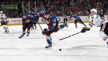 Blackhawks can't best Avs a second time, and a streak ends