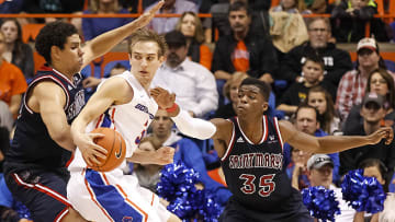 Channeling Samson or Olynyk, Brad Waldow grows his hair and game