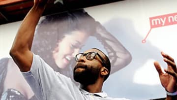 Davis finds inspiration far from NBA