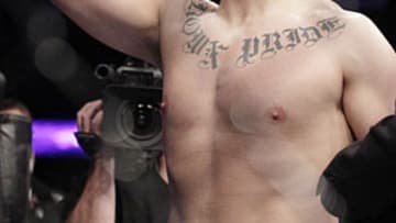 Velasquez's title shocker opens UFC to Hispanic market, more mail
