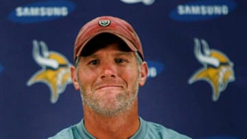 Hoopla as Favre as the eye can see