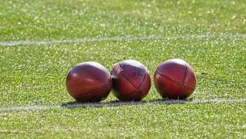 Report: Over 20 Chiefs Players Had Appointments Scheduled With Barber Who Tested Positive for COVID-19