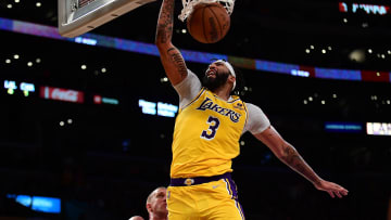 Lakers: Anthony Davis Has Better Second Half Vs Mavericks