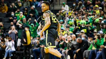 Oregon Ducks Head to Pullman for Regular Season Finale vs. Washington State