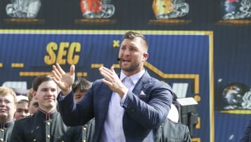 The Good, Bad and Ugly of Jaguars' Reported Interest in Tim Tebow as a TE