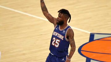 Mavs Continue Wing Shopping, Sign Knicks' Reggie Bullock