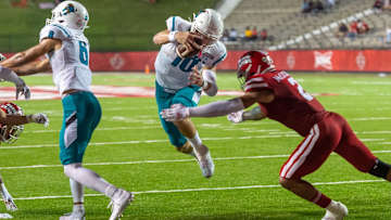 Report: Gators Emerge as ‘Serious Contender’ for Transfer QB