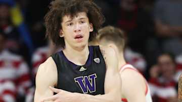 Huskies Enter Last-Place Showdown Needing to Use Their Big Man