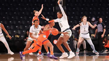 Women’s Basketball wins second straight home game, downs Clemson 85-74