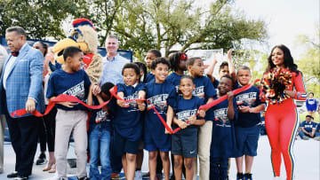 Report: New Orleans Pelicans, NBA Debuted a New Outdoor Basketball Court in Lake Charles