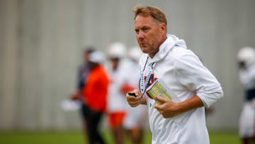 Hugh Freeze talks Auburn quarterbacks and the transfer portal
