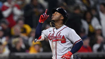 WATCH: Ozzie Albies drives in a run vs Chicago White Sox