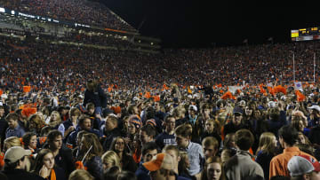 Are there crickets chirping at Jordan-Hare?