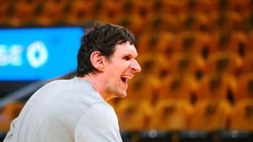 Boban Marjanovic Signs New Deal With Rockets