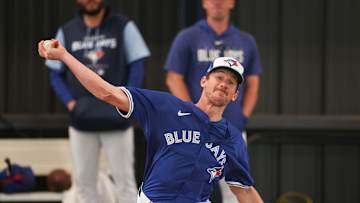 Toronto Blue Jays' Righty Delivers Nice Message to Outgoing Pitcher on Social Media