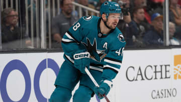 Golden Knights Acquire Tomas Hertl in Blockbuster Trade With Sharks, per Reports