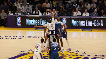 Lakers News: Anthony Davis Sets LA History With Crazy Stat