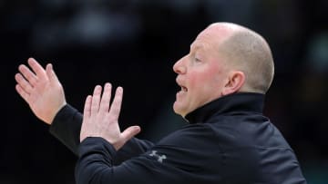 Kent State Coach Rob Senderoff Classily Supports Player After Heartbreaking Mishap in MAC Tournament Championship