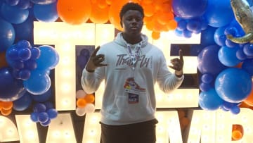 Elite OL Committed to In-State Rival to Visit Florida Gators