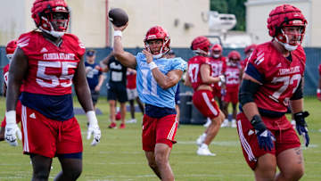 Ex-Longhorns QB Casey Thompson Named Starter For Florida Atlantic