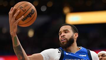Kings Sign Three-Time NBA Champion JaVale McGee, per Report