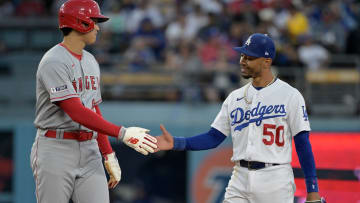 Dodgers Notes: Shohei Ohtani to LA Gaining Steam, Dave Roberts Gets Praise and More