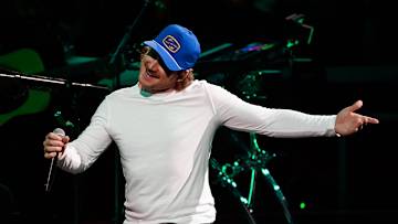 Country Music Star Apparently a Big Part of Arizona Diamondbacks Playoff Run