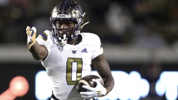 Giles Jackson Runs Delicate Route for the Huskies These Days