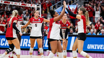 Louisville Volleyball Sweeps Western Michigan to Reach Sweet Sixteen