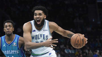 Timberwolves' three bigs get the win on the road to Charlotte Hornets