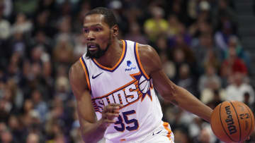 Kevin Durant Bluntly States Opinion on Idea of Suns Trading Him