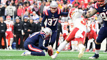 NFL Fans React to Report of Underinflated Footballs in Patriots-Chiefs Game