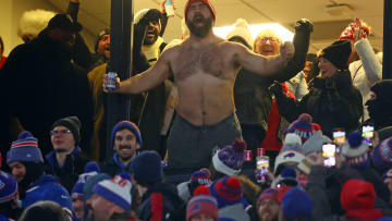 Eagles Teammates Not Surprised by Jason Kelce's Shirtless Antics: 'The Captain!'