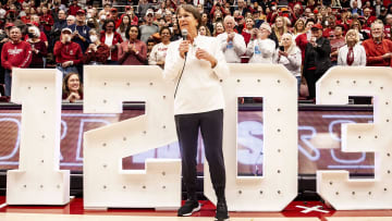 Tara VanDerveer’s First Win Looked Nothing Like the One That Made Her the Winningest Coach