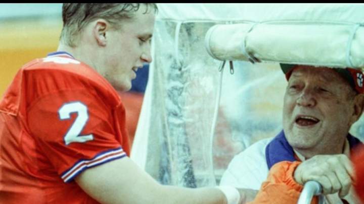 WATCH: Frank Howard -"Howard's Rock"