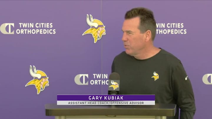 Gary Kubiak Talks Vikings Offense, and Gives His Thoughts on Cousins