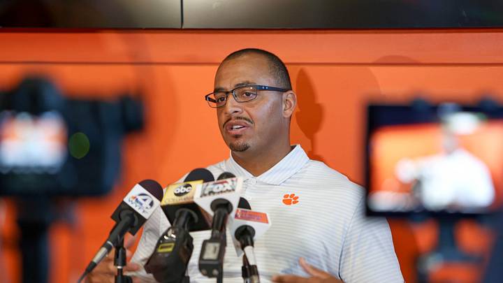 Time for Dixon to step up as leader, coach says Time for Dixon to step up as leader, coach says