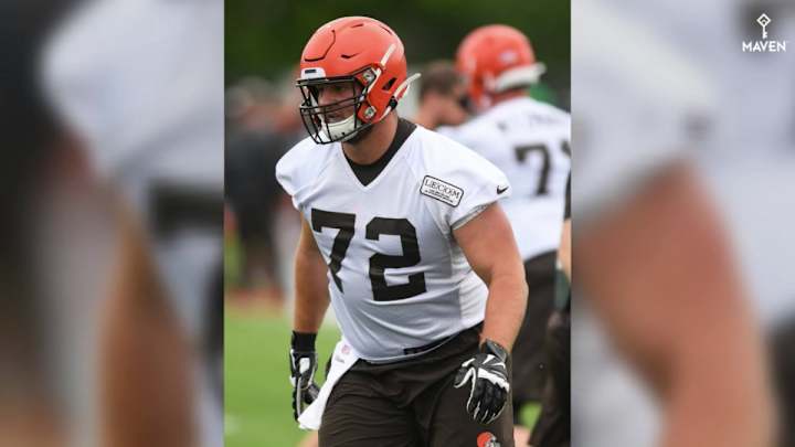 Cleveland Browns right guard versus Washington