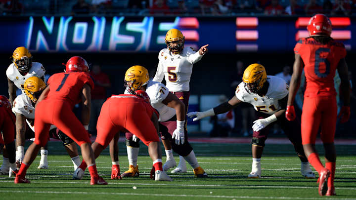 Hawaii's offense poses challenge to Arizona in season opener