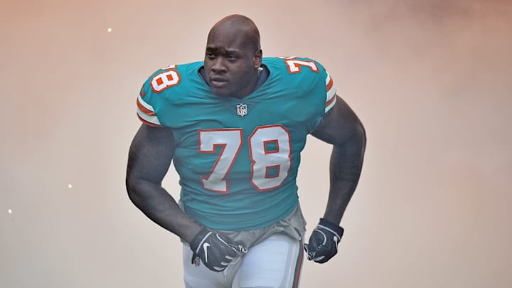 What OT Laremy Tunsil would feasibly cost Broncos via trade with Dolphins