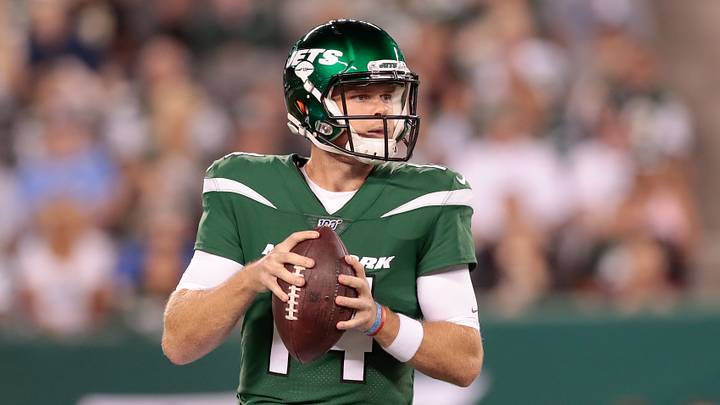 WATCH: Jets QB Sam Darnold reacts to Andrew Luck's abrupt retirement