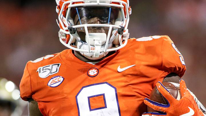 Etienne named national offensive player of the week Etienne named national offensive player of the week